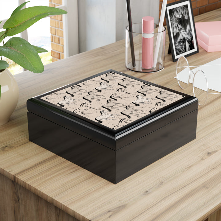 Equestroom x Jasmin Elizabeth – Limited Edition Herd Collection Jewelry Box