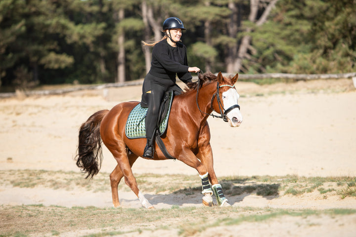 Green Lily Saddle Pad