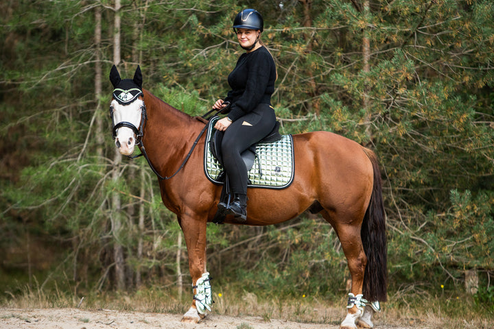 Green Lily Saddle Pad