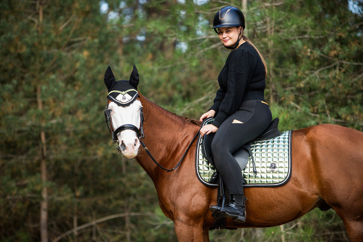 Green Lily Saddle Pad