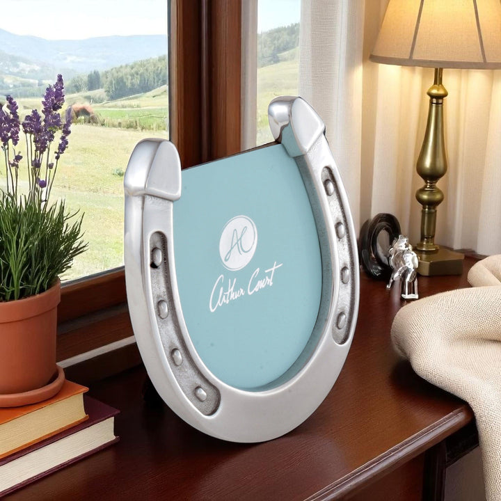 Equestrian Horseshoe Photo Frame – Elegant Keepsake Gift for Horse Lovers