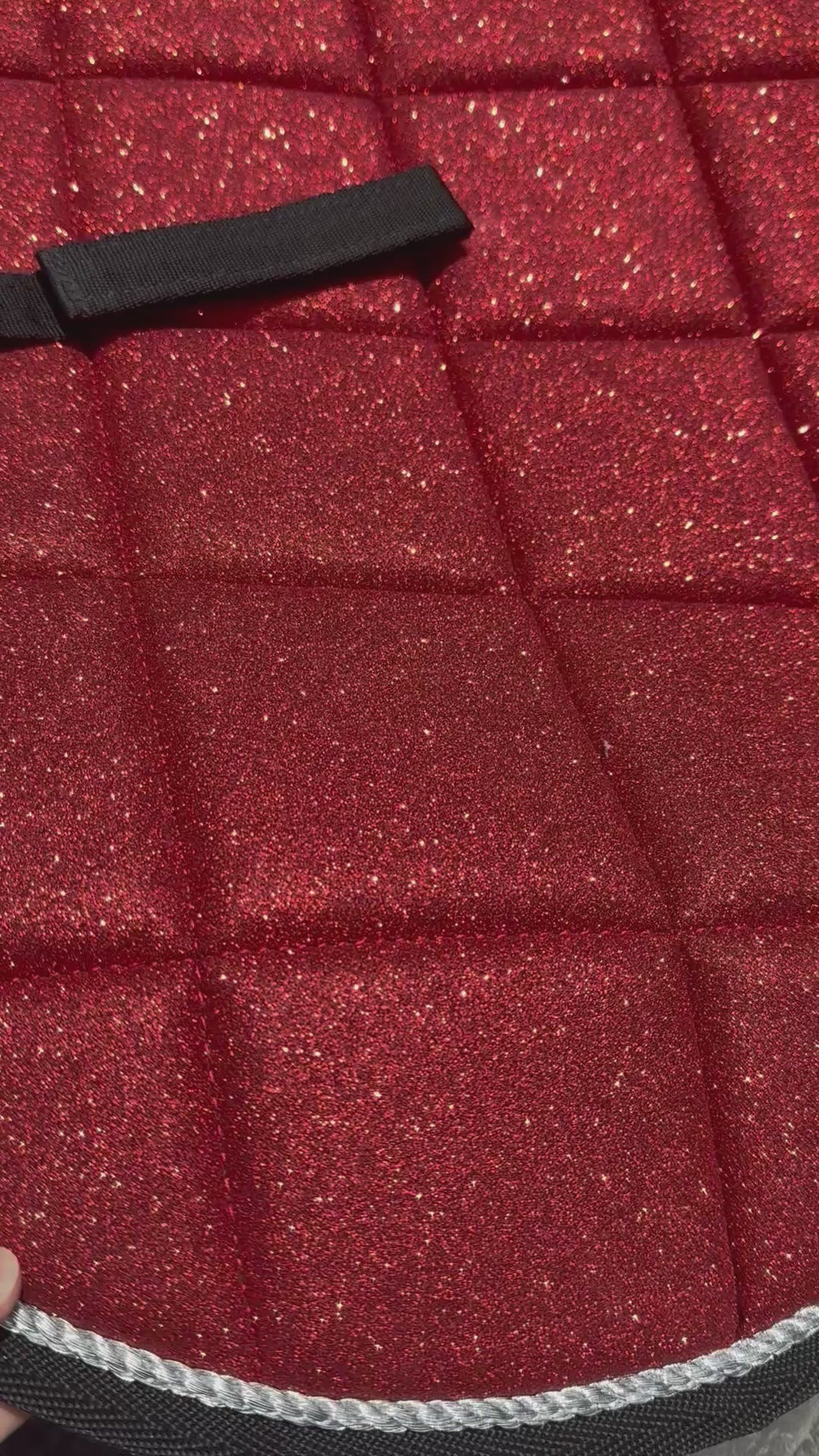 Scarlet Red Saddle Pad Set